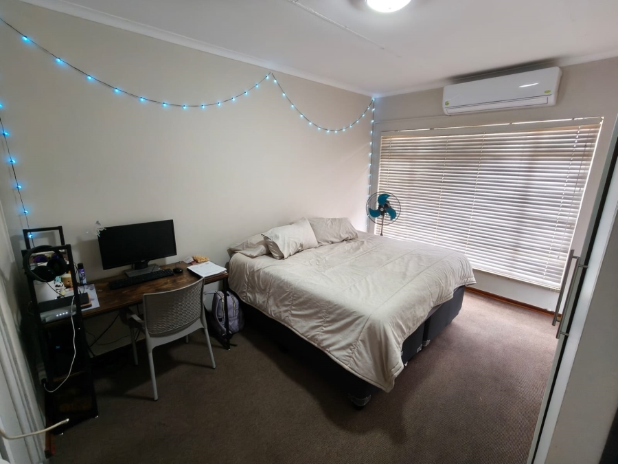 3 Bedroom Property for Sale in Safari Gardens North West